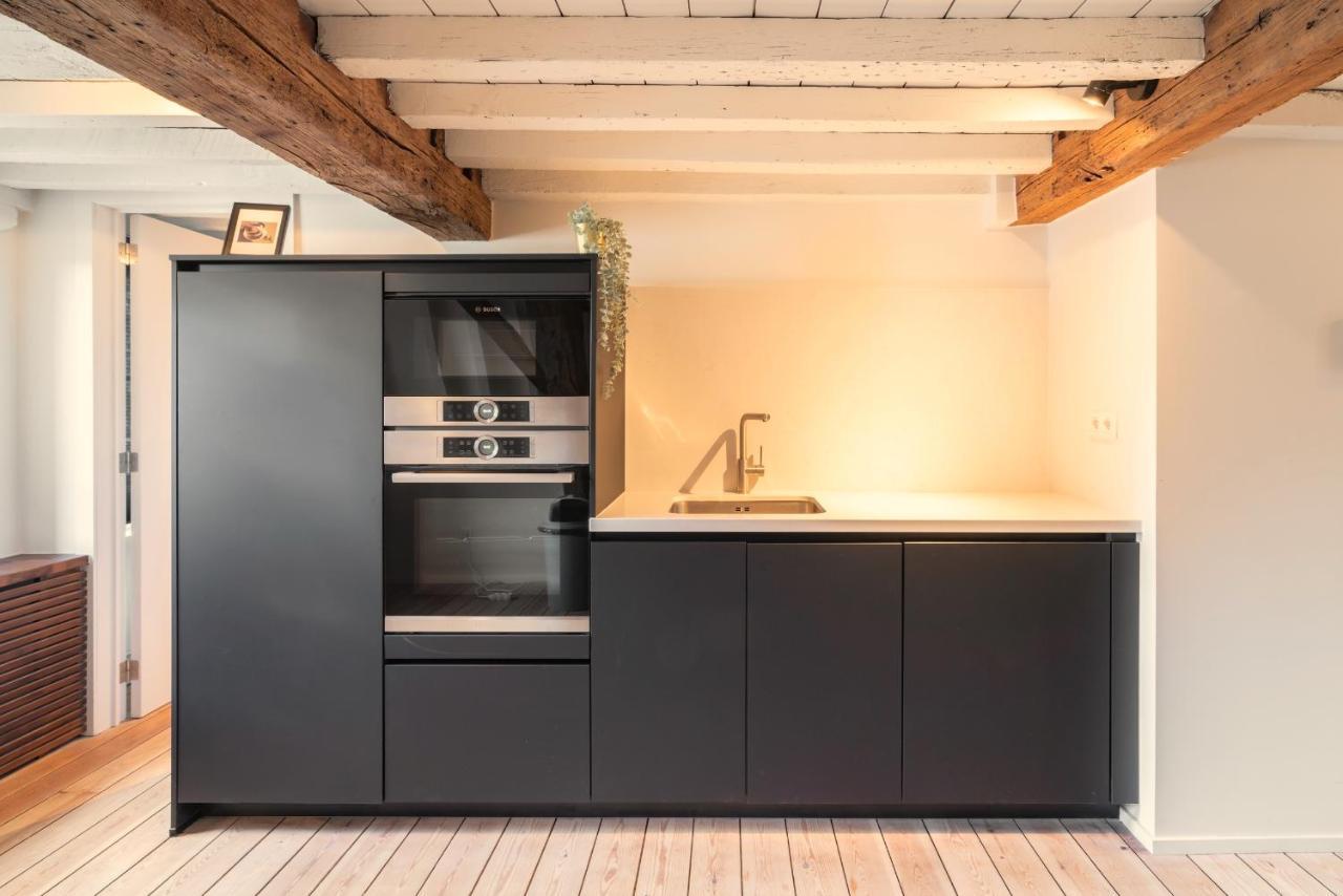 The Hendrik Square Apartments Antwerp Exterior photo